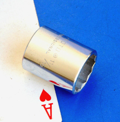 Proto Professional USA 3/8'' drive 11/16'' Shallow 12-point Chrome Socket 5222 NEW