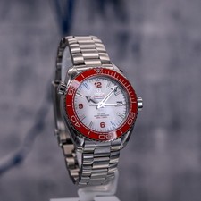 Omega Seamaster Planet Ocean 600M 2026 New/Unworn 215.30.44.21.04.001 Full Set 4