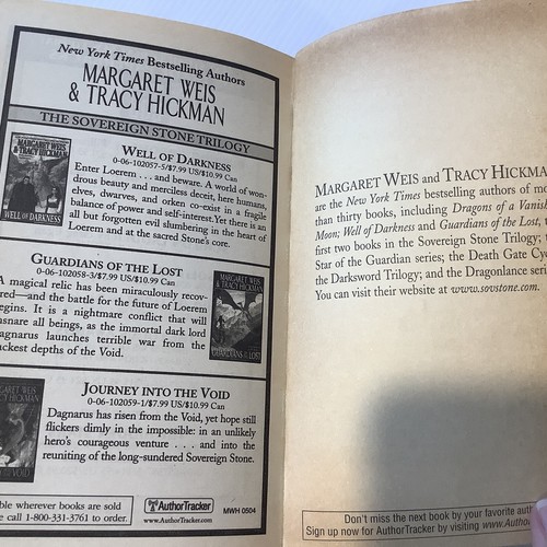 Margaret Weis x 2 books Journey Into the Void 2004 & Well of darkness 2000 PB GC - Picture 13 of 19