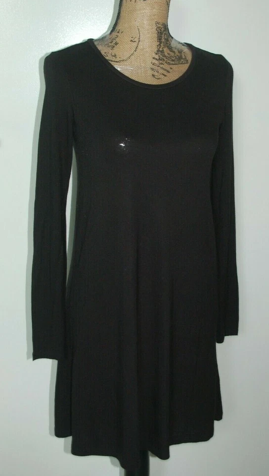 Robe noire manches longues marque H&M taille XS soit 34 - Photo 1/1