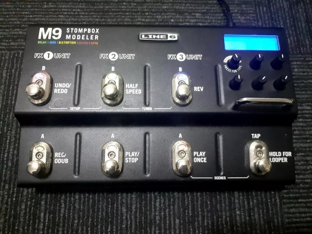 LINE6 M9 Stompbox Modeler W/adapter Guitar Effect Pedal In Work