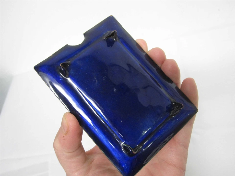 ANTIGUO ESMALTE SOBRE COBRE JINETES ECUESTRES VALLA DE SALTO ~ AZUL COBALTO H/PINTADO Foto 3 de 4