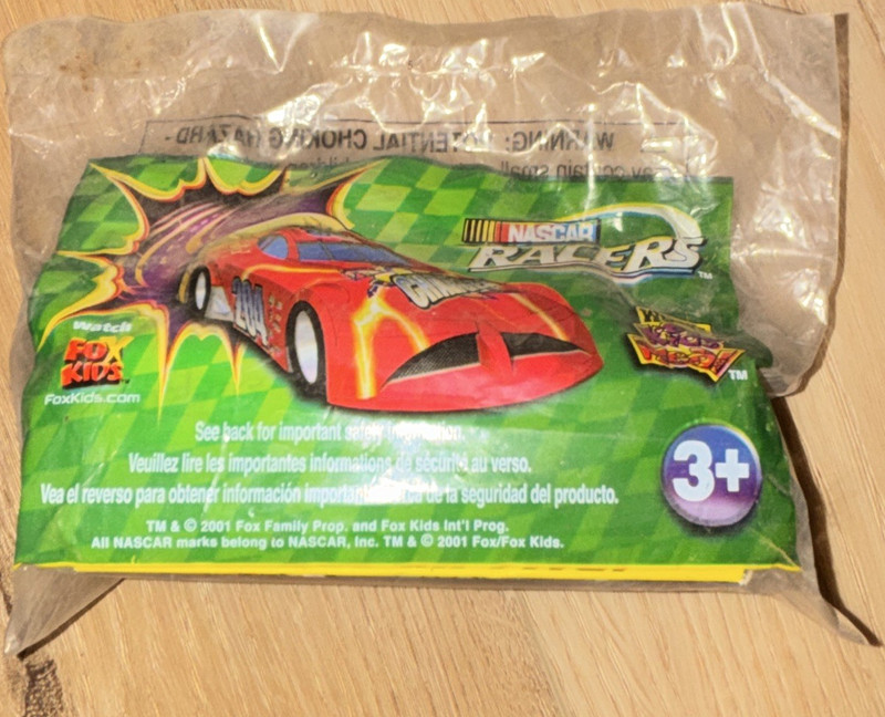 Fox Kids NASCAR Racers Fast Food Toy Car Sealed Ages 3+ 2001