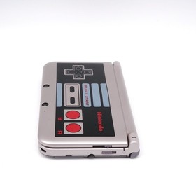 Nintendo 3DS XL Retro NES Limited Edition Game Console + extras (USA)