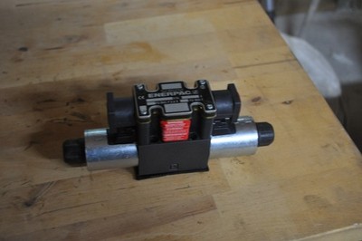 Enerpac VEX-11 Solenoid Spool Valve 3-Position 4 Way Float Center 5000PSI MAX