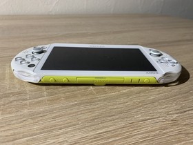 6416 PS VITA PCH-2000 Lime Green/White TESTED Excellent
