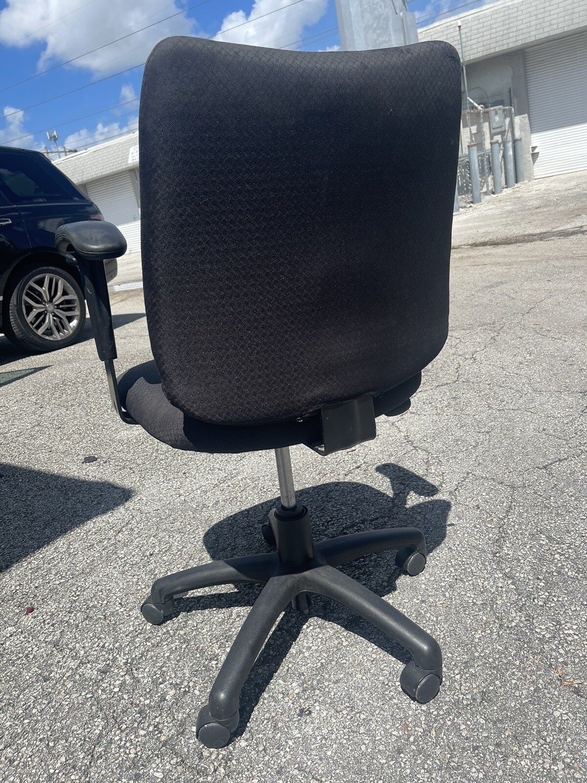 High Quality OTG OFFICE Chair Black OTG11618B DESK CHAIR COMFORTABLE