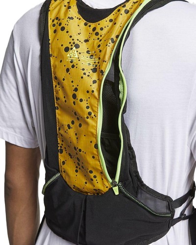 NIKE NIKELAB ACG Hydration Race Vest 3.5L Capacity Unisex Small - 第 3/5 張圖片