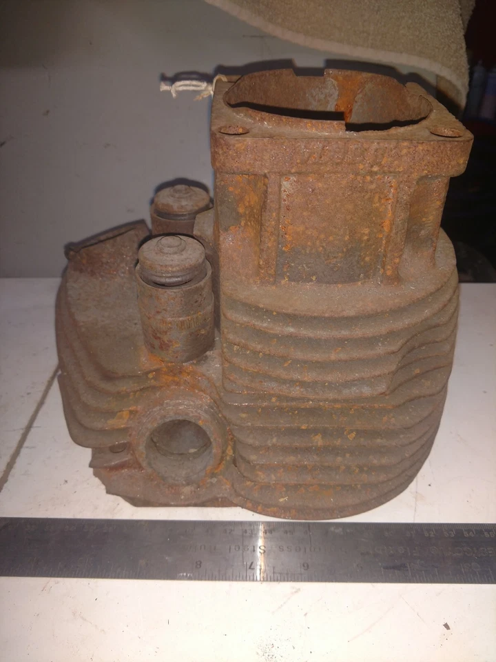 Cilindro delantero Indian Motorcycle Chief 1944/45 Foto 4 de 4