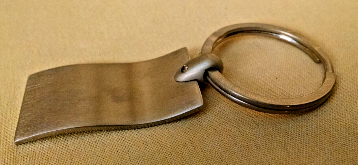 KEE BUSINESS COLLEGE KEYCHAIN KEYRING ORG BOX BARLOW NORWOOD SILVER