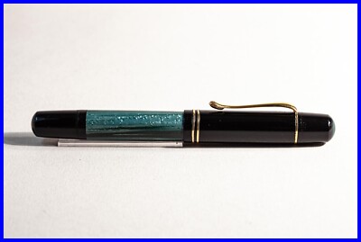 Pelikan　ペリカン　100N　OM 1954er PELIKAN 100N KOLBEN-FÜLLER Grün marmoriert OM - OBB 14K