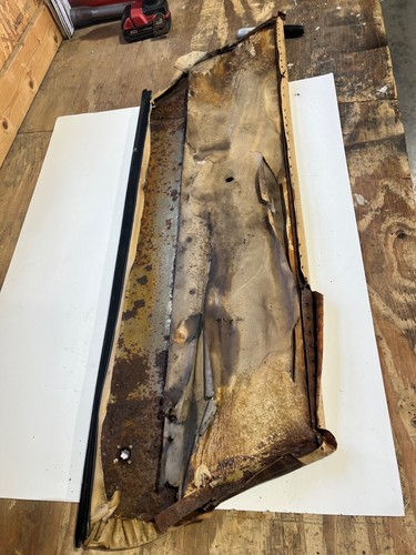 1976 Buick estate, station wagon, passenger side front upper door panel - Picture 6 of 6
