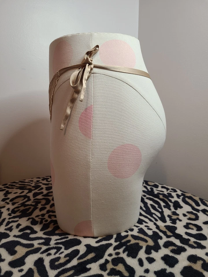 Rare ☆ Vintage Victoria's Secret 100% Silk Side Tie Thong Panty Size M 🤎 - Image 3 of 4