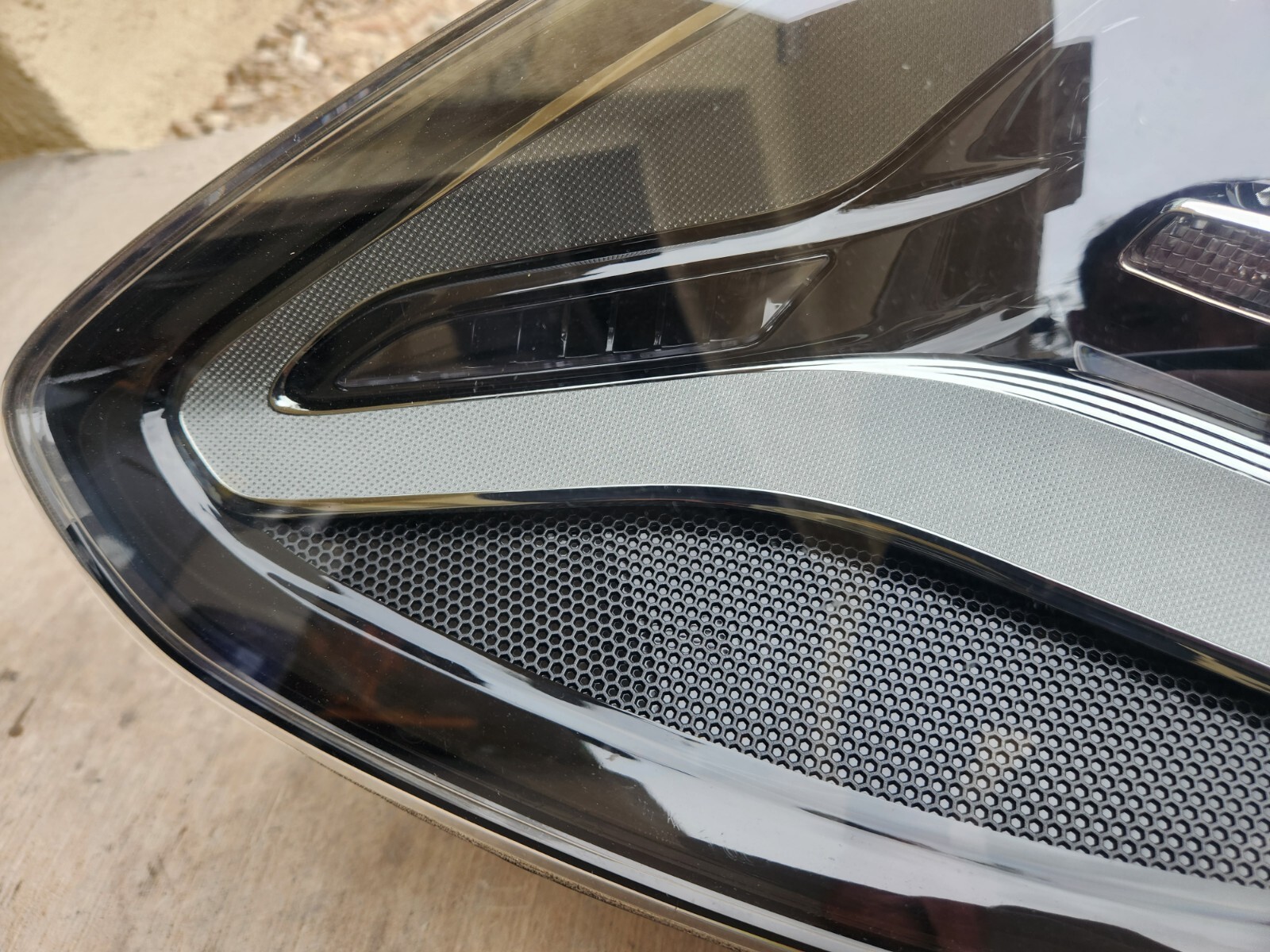 2017 2018 2019 Porsche Panamera Right Headlight LED OEM for sale 