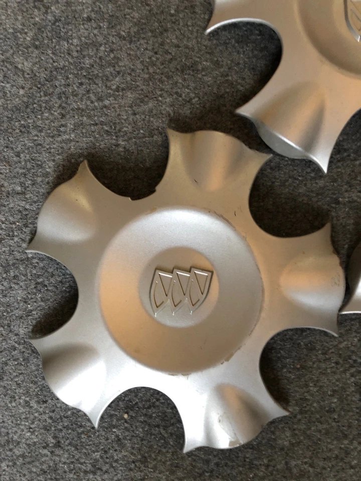 1997-2003 BUICK LESABRE TAPACUBOS JUEGO DE 3 TAPACUBOS OEM P/N 9594253 Foto 2 de 4