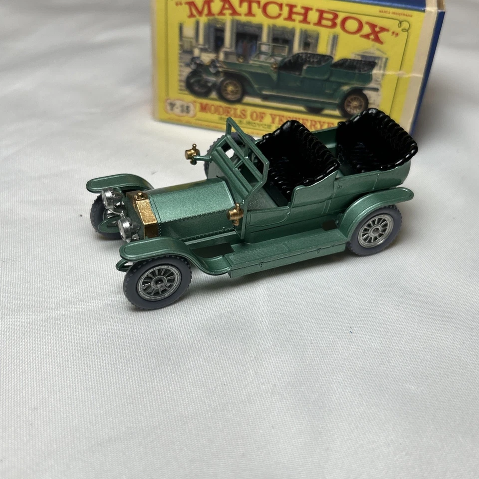 Matchbox MOY GRAY TIRES Y-15 Rolls Royce Silver Ghost with rare base NMIB - Image 2 of 4