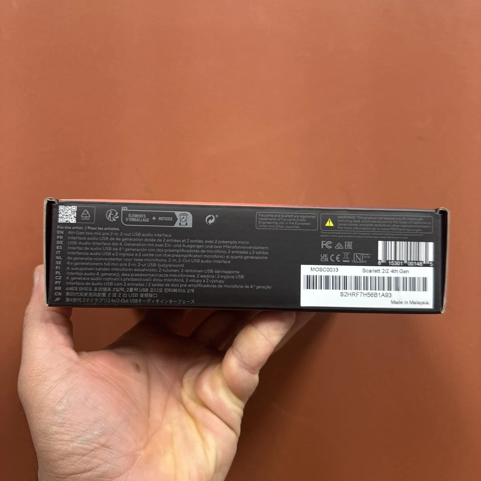 NEW Focusrite Scarlett 2i2 4th Generation 2-IN, 2-Out USB Audio Interface - Image 3 of 4