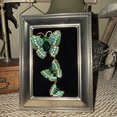 Framed Brooch Art Vintage Jewelry Display Unique Home Decor Gift