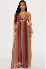 #725 Fashion nova Allison chiffon crust/combo maxi dress size small