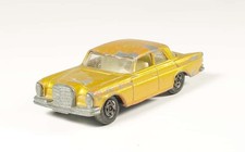 MERCEDES-BENX 300 SE 46 MATCHBOX LESNEY SUPERFAST SCHROTTPLATZ GASLANDS CSR