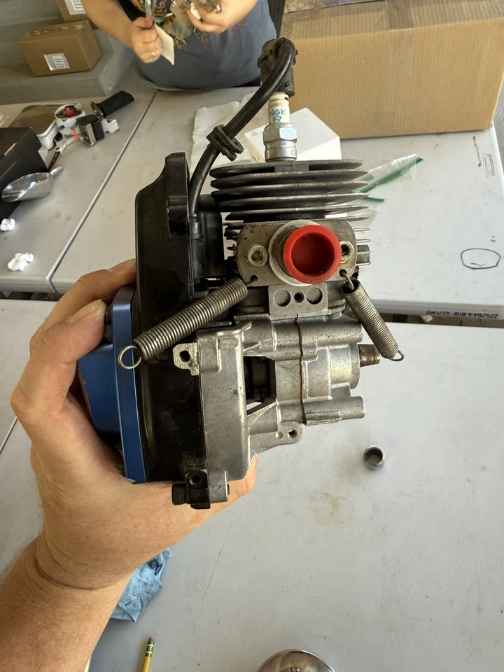 Motor de radiocontrol GoPed Modded 23cc con tubo Zenoah G230RC3 Walbro Carb Engine Trix Foto 4 de 4