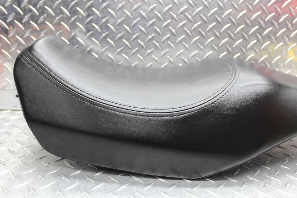 SELA DE ASSENTO DIANTEIRO 2015 HARLEY-DAVIDSON STREET 750 XG750 - Imagem 2 de 4