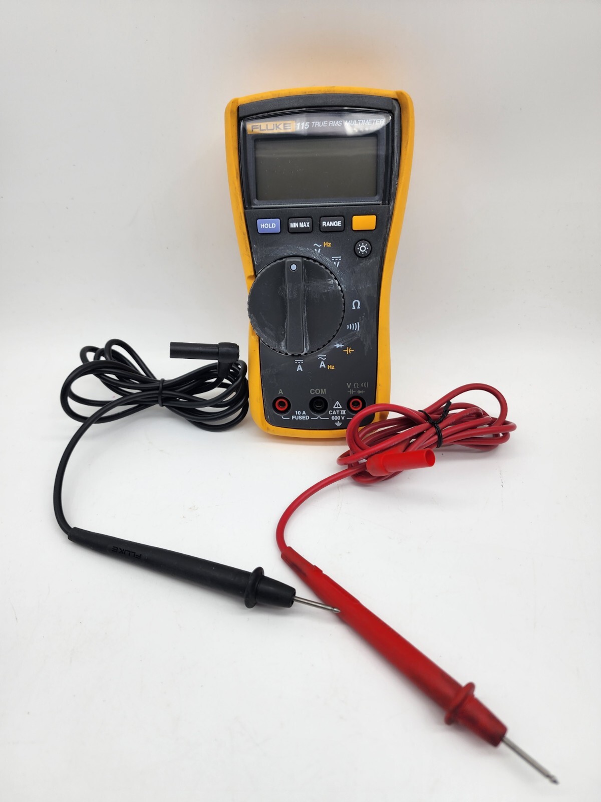 Fluke 115 True RMS Multimeter CAT 600V With Fluke Leads Works Great