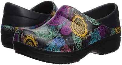 crocs neria pro ii graphic clog