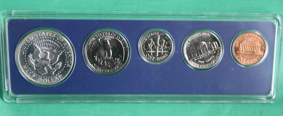 1966 US Special Mint Set SMS 5 Coins with 40% Silver Kennedy Half Dollar and Box - Image 3 of 3