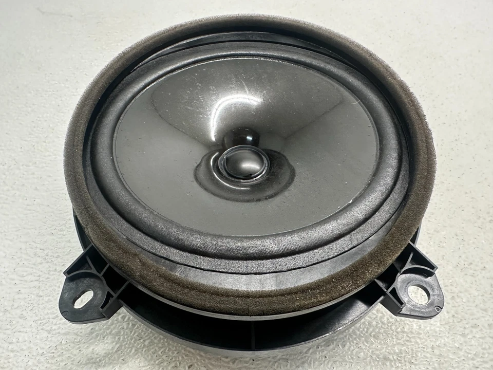 Alto-falante dianteiro esquerdo ou direito TOYOTA CAMRY 2018 2024 86160-06890 FABRICANTE DE EQUIPAMENTO ORIGINAL - Imagem 3 de 4