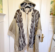 Alpaca Hooded Poncho Cape Ecuador Ivory Gray Fringe One Button Wrap One Size