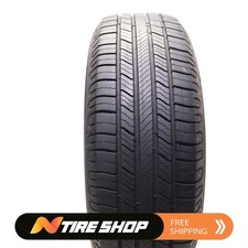Set Of 2 Used 22565r17 Michelin Defender 2 - 102h - 9-9.532 Set Of 2 Used 22565r17 Michelin Defender 2 - 102h - 9-9.532