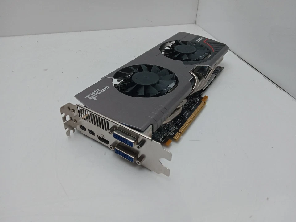 MSI Radeon HD 6950 Twin Frozr III PE/OC 2GB DDR5 PCIe Video Graphics Card - Image 2 of 4