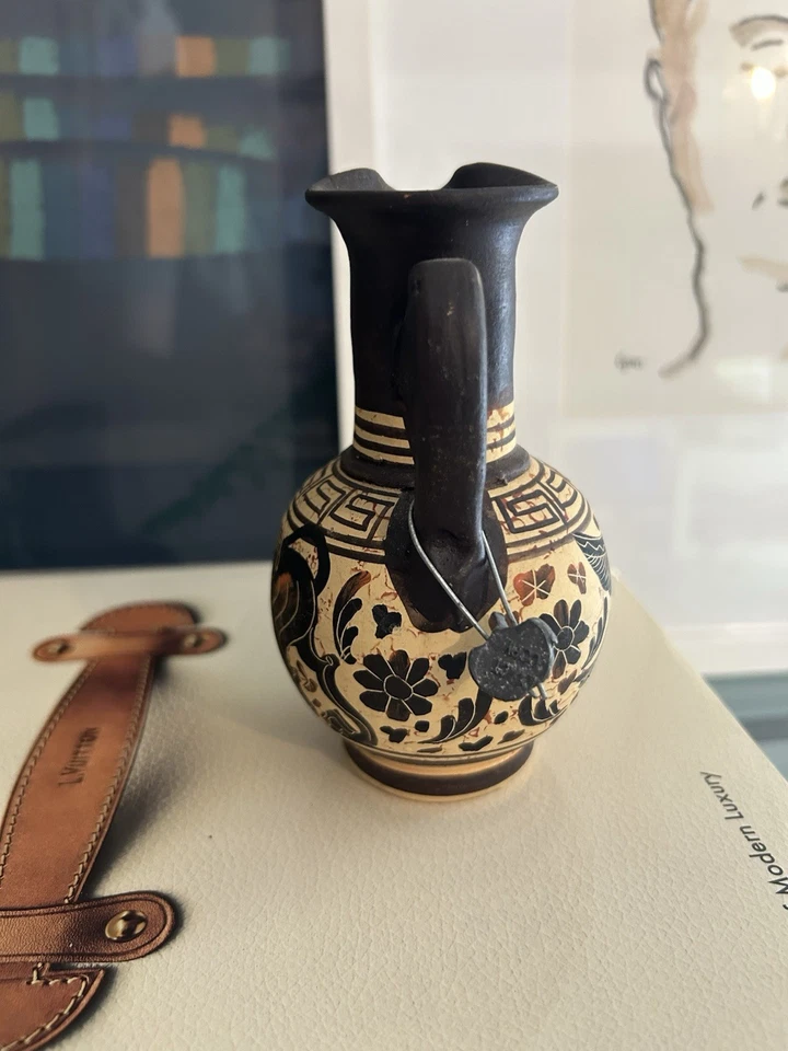 Copia de Periodo Clásico 625 a.C. Jarrón jarra pequeño de cerámica hecho a mano en Grecia Foto 4 de 4