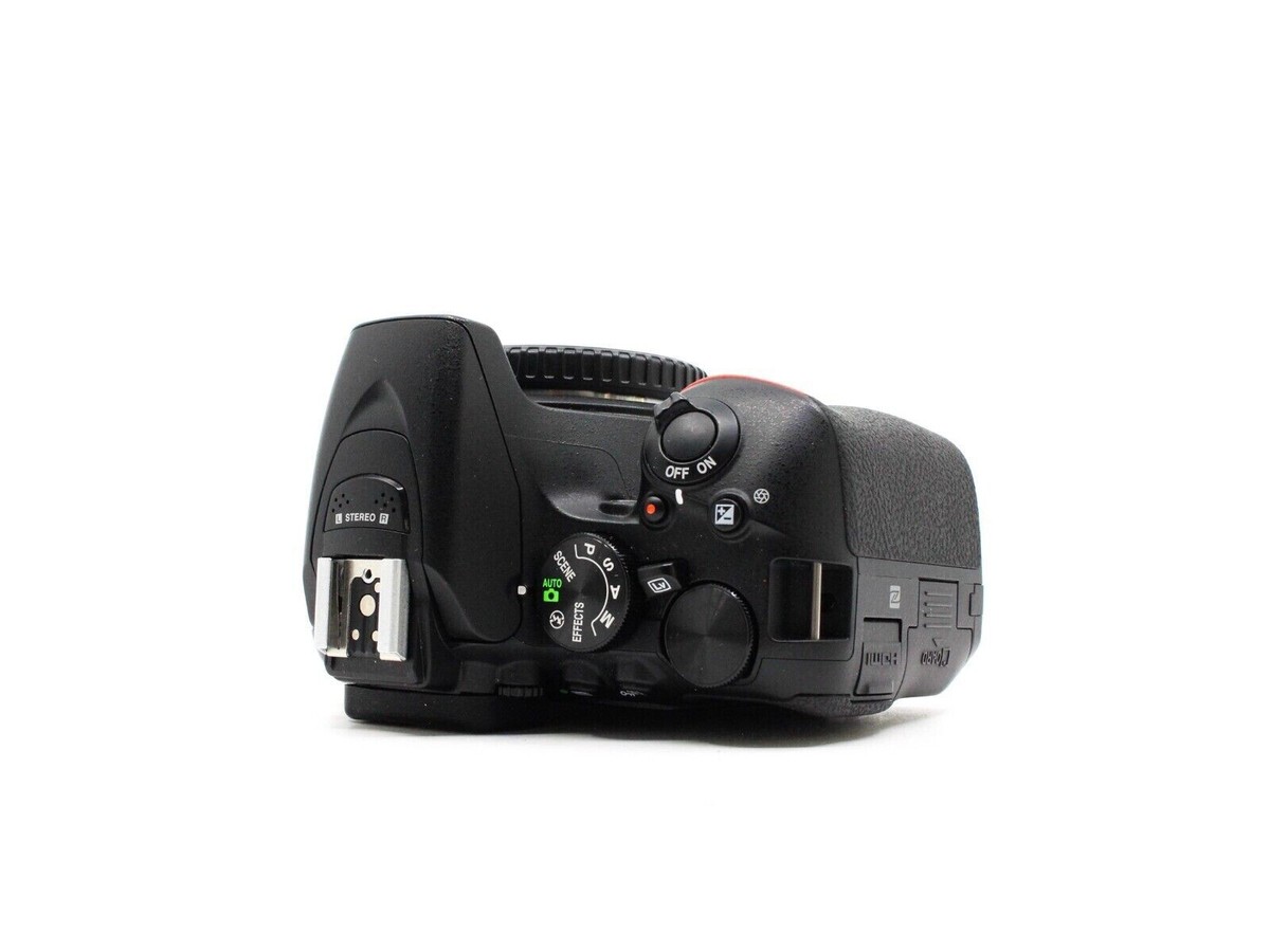 MINT Nikon D5200 DSLR Camera with DX NIKKOR 18-55mm MINT Nikon D5200 DSLR Camera with DX NIKKOR 18-55mm