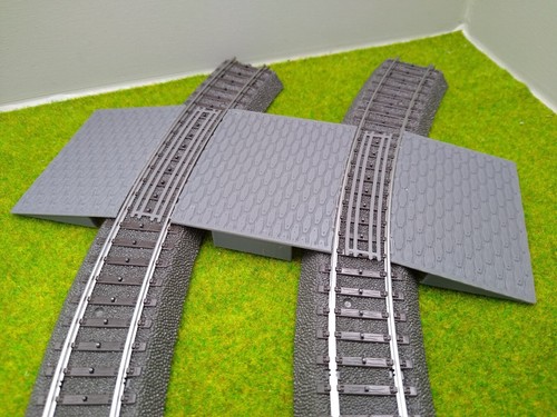 H0 Zubehör - Bahnübergang H0 für Märklin C-Gleis - für gebogene Gleise - 58x70mm - Bild 1 von 4