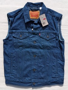 levi's sleeveless jacket mens