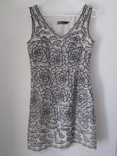 ❤ B & JL I Women's black floral silk dress size 6 sleeveless embroidered lined