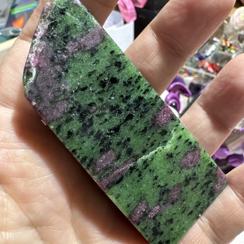 Raw Specimen Ruby in Zoisite Crystal UV Flashes 99gGeology strong flash 75mm - Picture 5 of 7