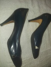 Gucci Vintage Navy Blue Leather Peep Toe Pumps Size 8/38