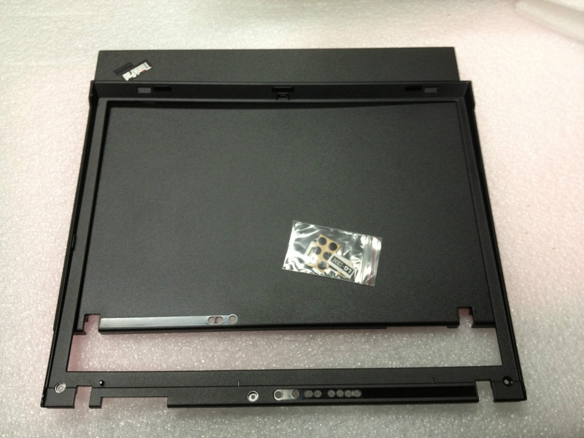 ノートPCケース IBM ThinkPad R50e 1834 NEW Genuine IBM ThinkPad R50e Type 1834 15