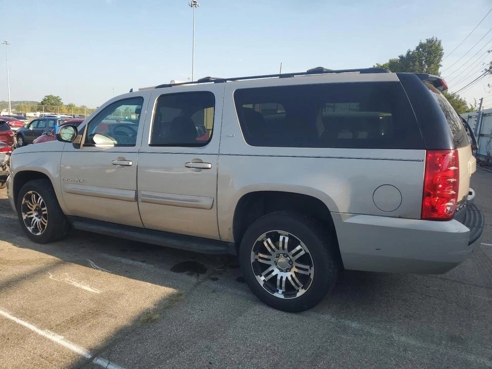 Módulo de control de carrocería usado se adapta a: 2008 GMC Yukon XL 1500 Body Control BCM Grado A Foto 3 de 4