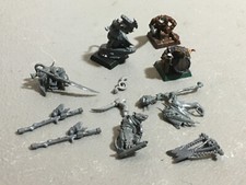 A19803 WARHAMMER FANTASY SKAVEN INCOMPLETE BITS LOT CLANRAT PLAGUE MONK