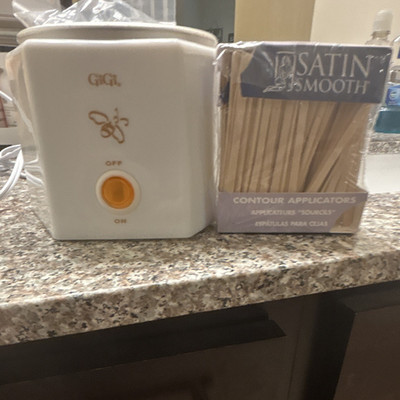 GiGi Single Wax Pot Warmer White On/Off Switch for Hard Wax,  35 oz