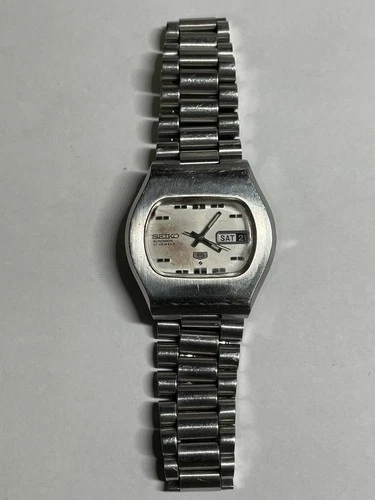 Vintage Seiko 5 (TV Shape) Automatic Men’s Watch — Good Condition/Works Well