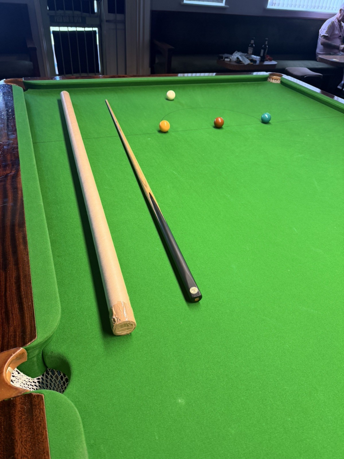 Tony Glover, Ash, fully serviced, looks and feels beautiful. One piece cue👌🏽