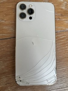【画面に割れ・ヤケ・線】NWM22J/A iPhone11 ホワイト 128GB 画面に割れ・ヤケ・線】NWM22J/A iPhone11 ホワイト 128GB 画面に割れ