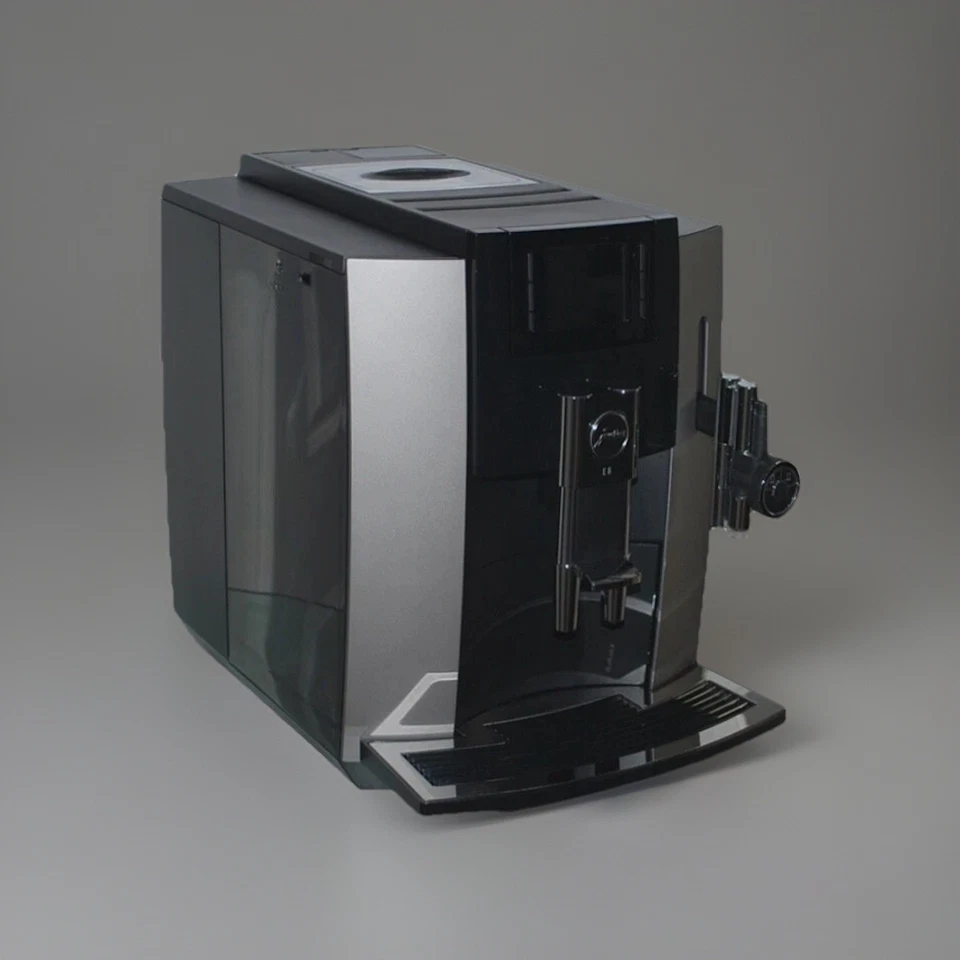 JURA E8 Platin, Top Zustand, professionell überarbeitet 💫25 Monate Gewähr