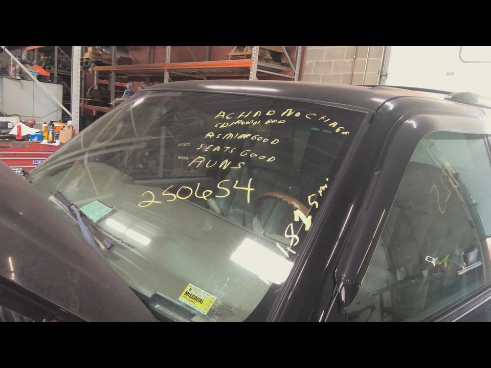 Rueda de aluminio 16x7 compatible con 99-00 Escalade 724923 Foto 3 de 4