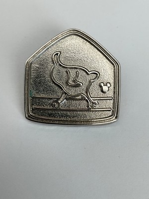 Disney Pin DLR 2018 Hidden Mickey Toontown Signs Chicken Crossing Chaser F8